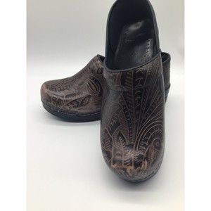 Womens  Dansko Embossed  Clogs Shoes  Size  39 Brown